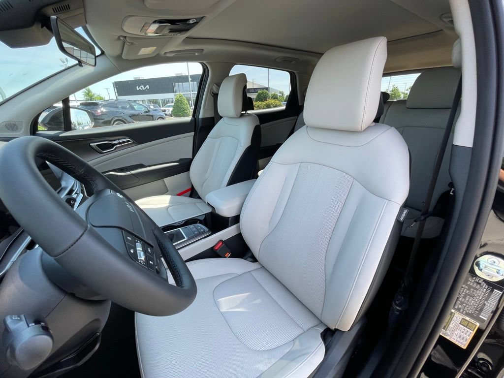 New 2026 Kia Sportage EX w/ EX Panorama Roof Package FWD image 22