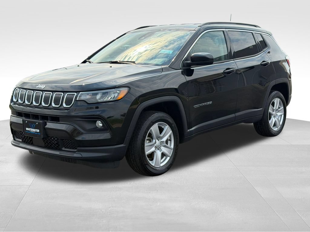 Used 2022 Jeep Compass Latitude w/ Convenience Group AWD/4WD image 2