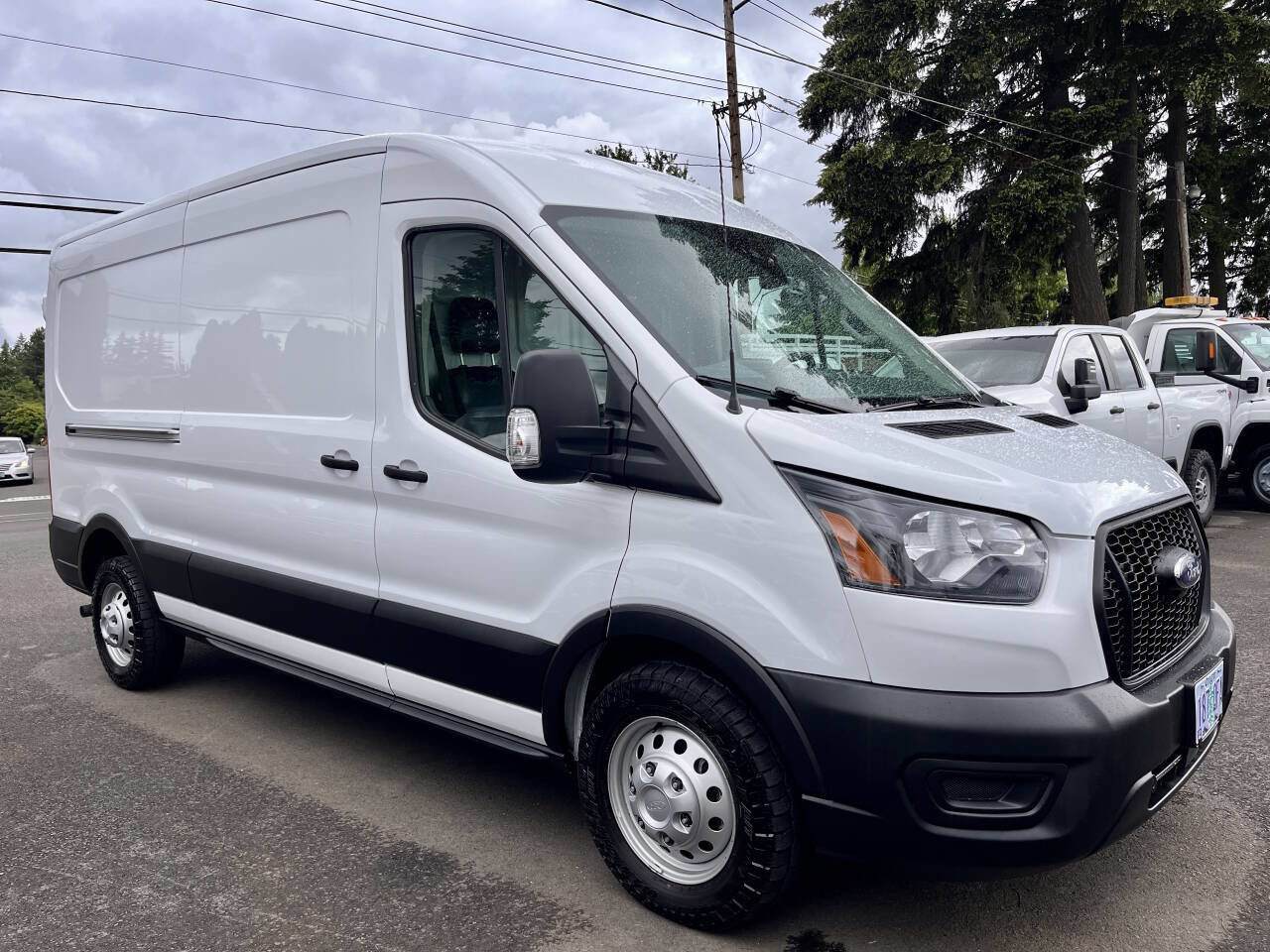 Used 2023 Ford Transit 250 Medium Roof AWD image 1