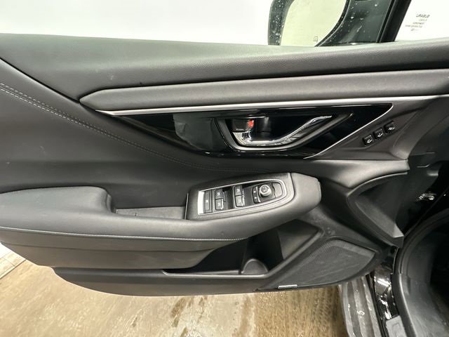 Certified 2025 Subaru Outback Limited image 19