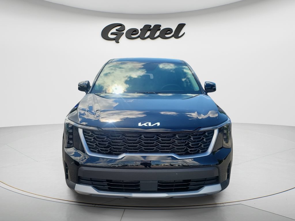 Used 2026 Kia Sorento LX FWD image 2