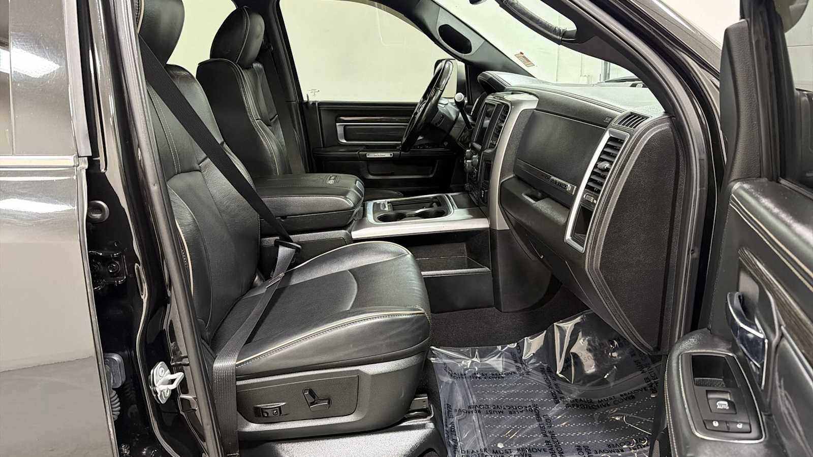 Used 2018 RAM 3500 Laramie Longhorn AWD/4WD image 30