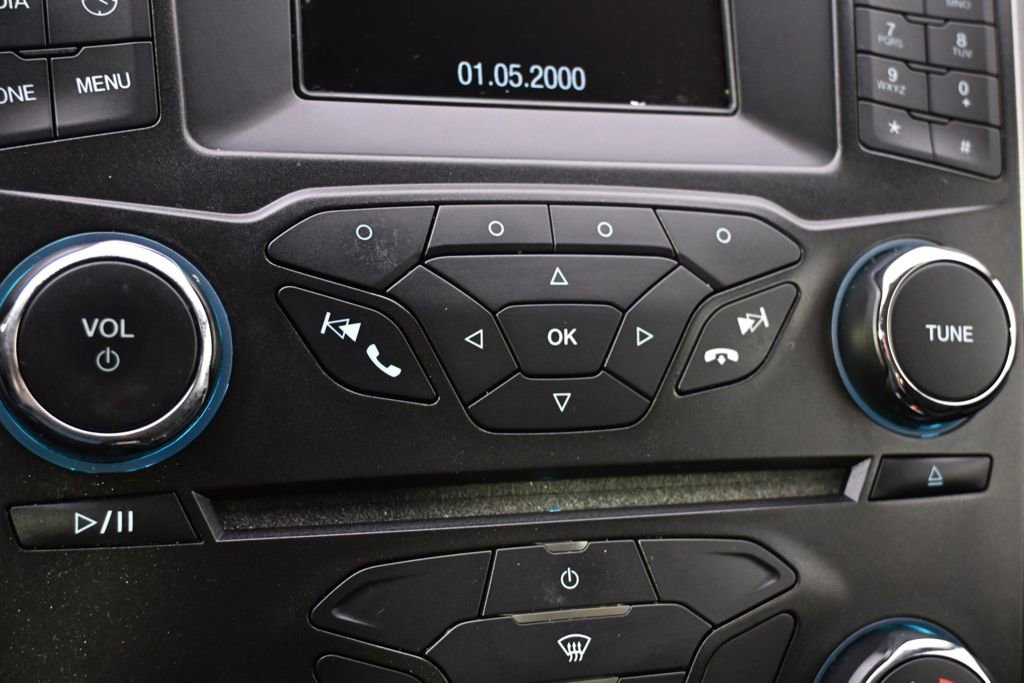 Used 2018 Ford Fusion SE FWD image 29