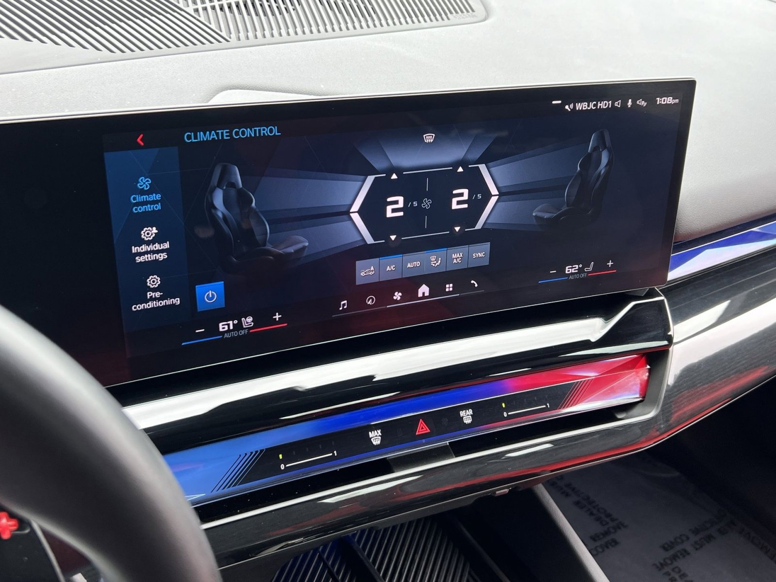 Used 2025 BMW M5 AWD/4WD image 26