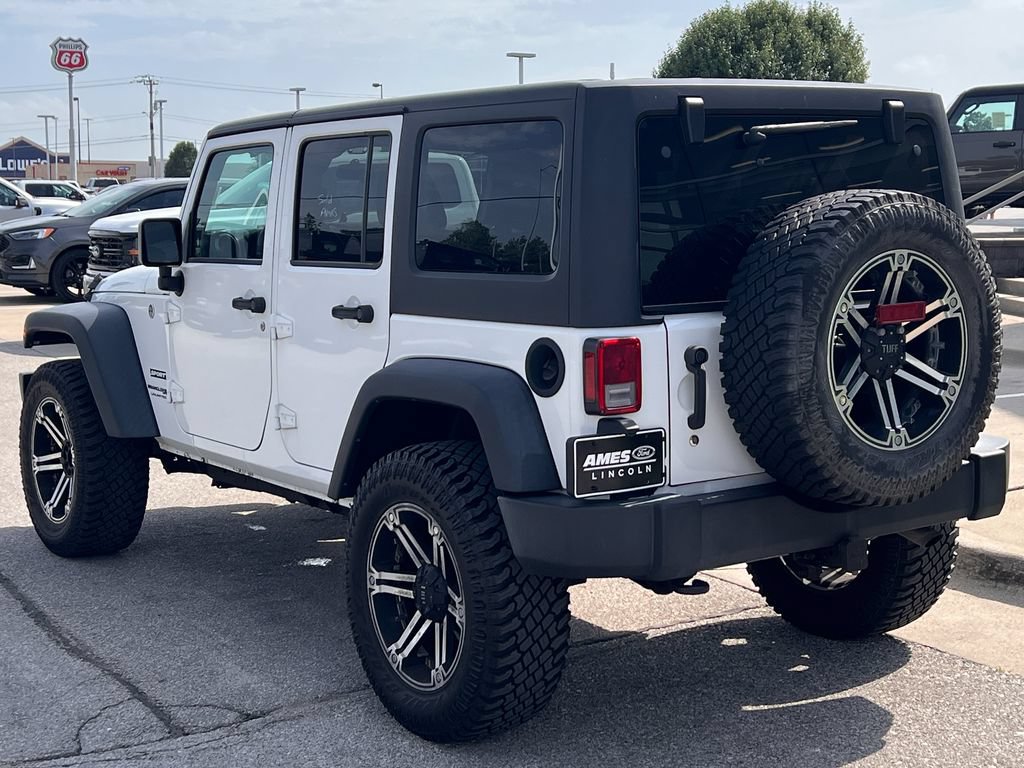 Used 2018 Jeep Wrangler Unlimited Sport w/ Connectivity Group AWD/4WD image 4