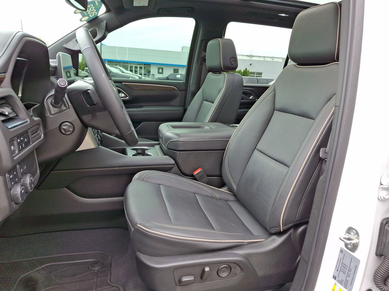 Certified 2023 Chevrolet Tahoe Premier AWD/4WD image 11
