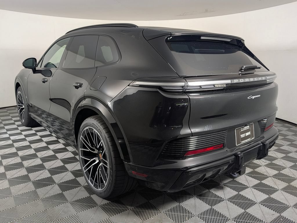 New 2026 Porsche Cayenne Electric AWD/4WD image 3