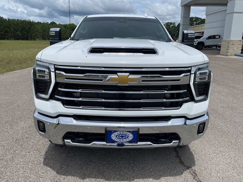 New 2026 Chevrolet Silverado 3500 LTZ w/ LTZ Premium Texas Edition AWD/4WD image 8