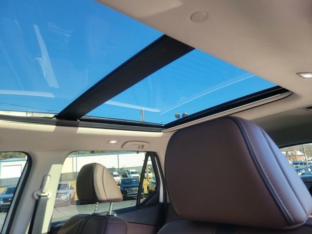 Used 2025 Honda Pilot Elite image 23