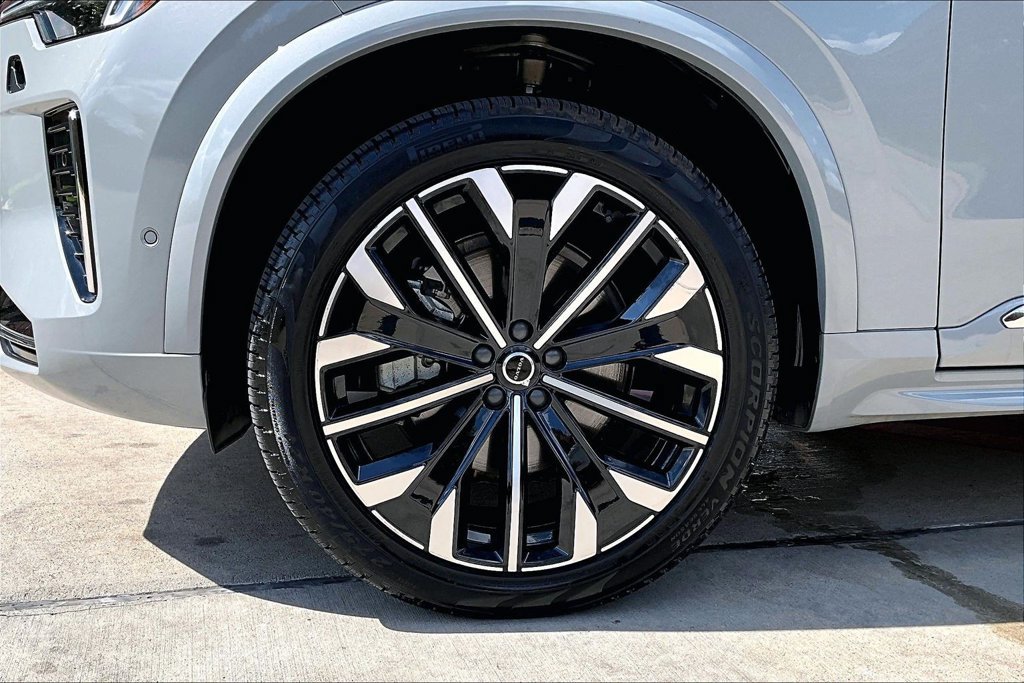 Used 2026 Volvo XC90 B6 Plus AWD/4WD image 11