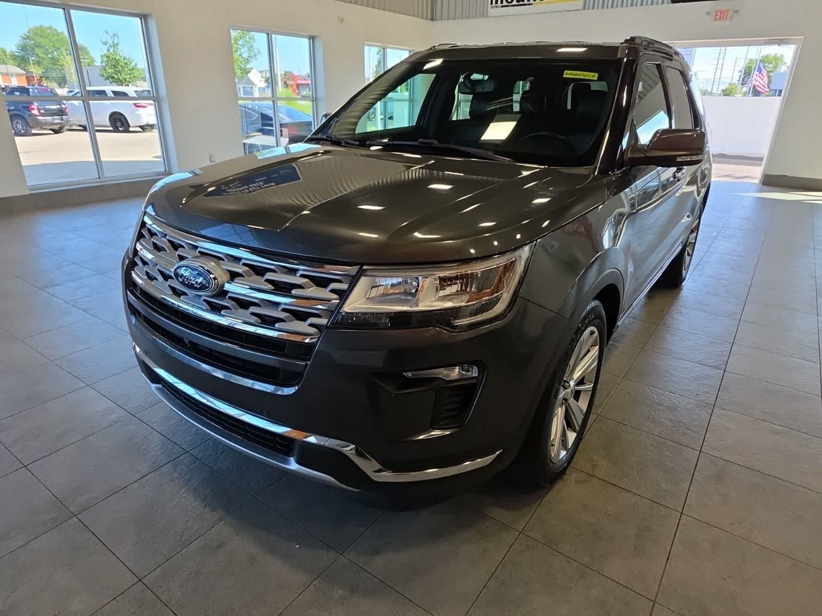 Used 2019 Ford Explorer Limited w/ Class III Trailer Tow Package FWD image 1