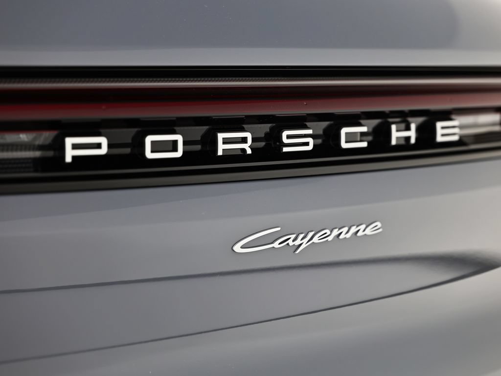 New 2026 Porsche Cayenne AWD/4WD image 14