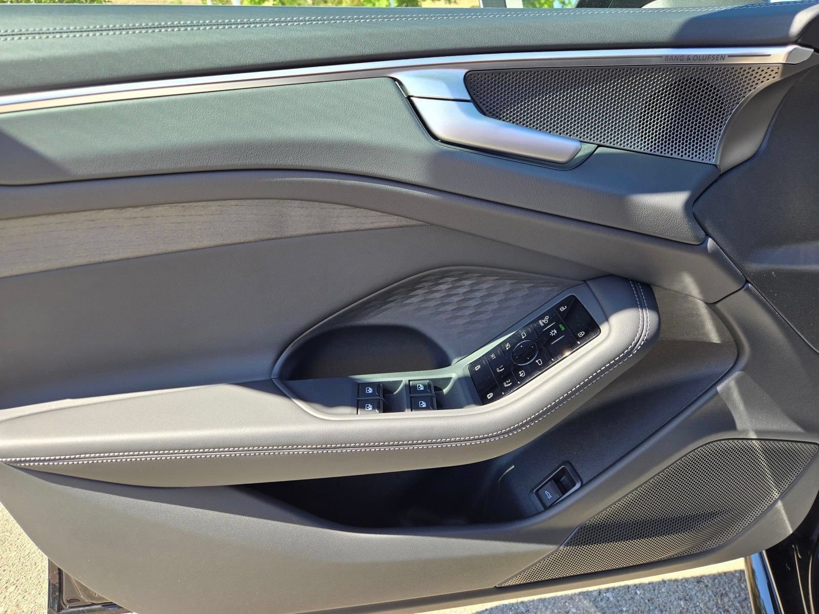 New 2026 Audi A6 Premium Plus AWD/4WD image 18