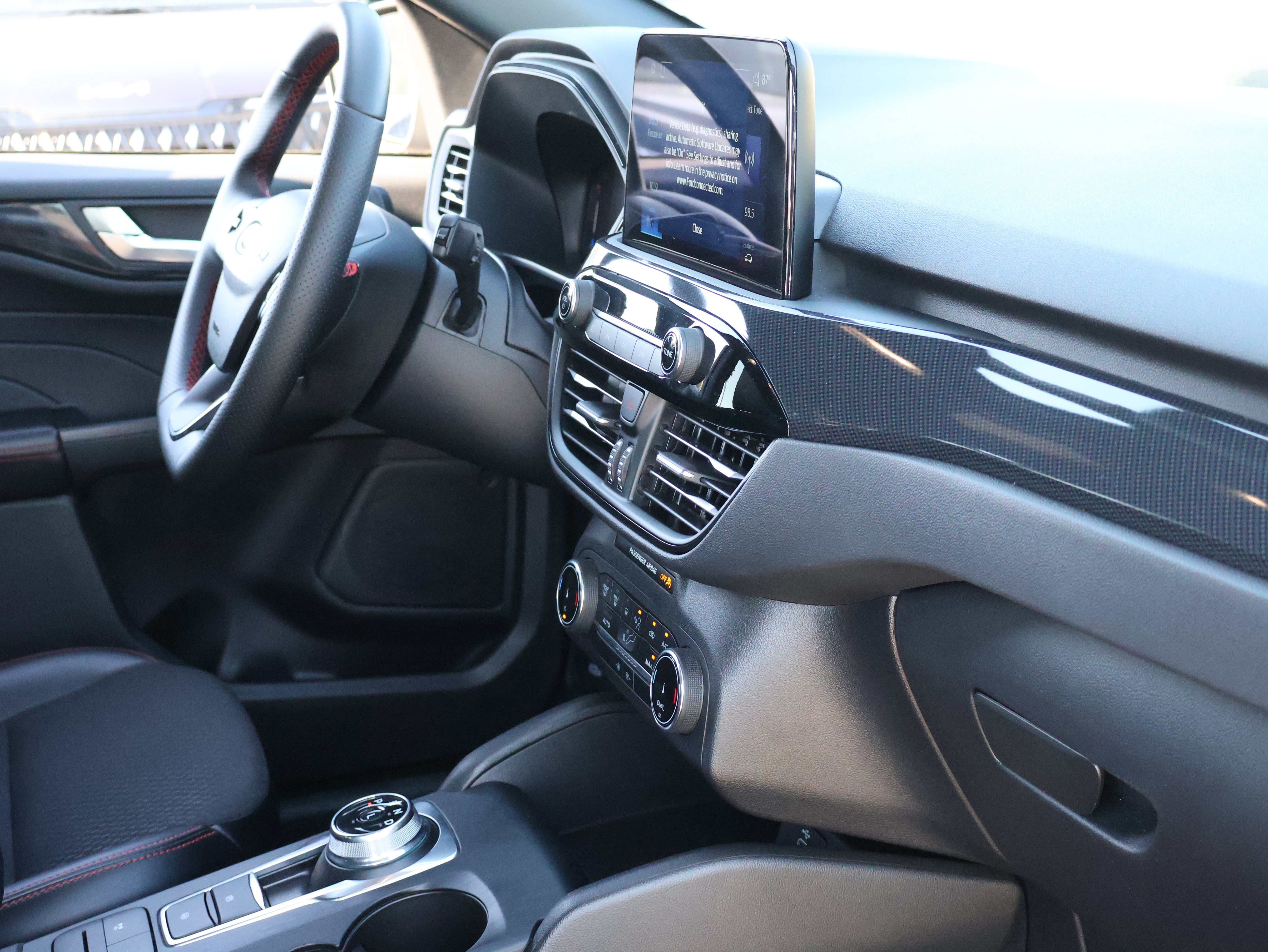 Used 2025 Ford Escape ST-Line AWD/4WD image 10