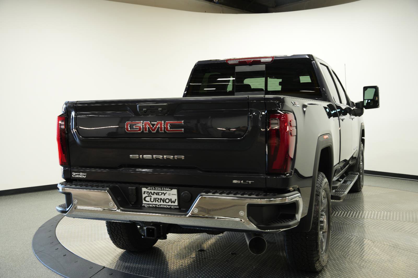 New 2025 GMC Sierra 2500 SLT w/ SLT Premium Package image 8