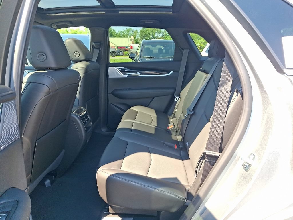 New 2026 Cadillac XT5 Premium Luxury w/ Driver Assist Package AWD/4WD image 5