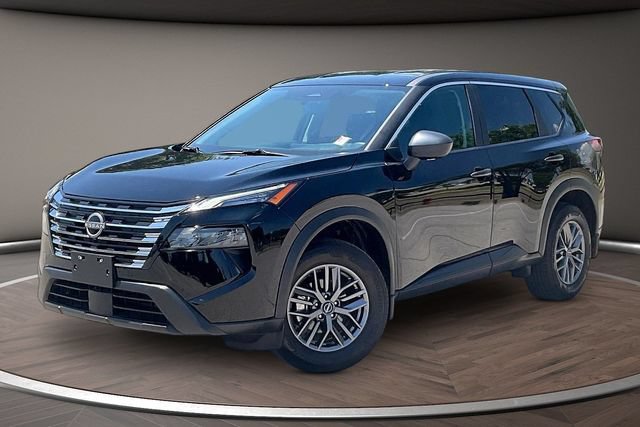 Used 2025 Nissan Rogue S FWD image 1