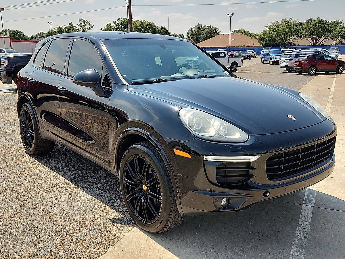 Used 2018 Porsche Cayenne Platinum Edition AWD/4WD image 4