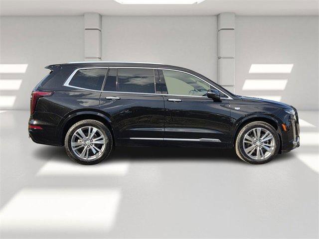 Certified 2025 Cadillac XT6 Premium Luxury image 6