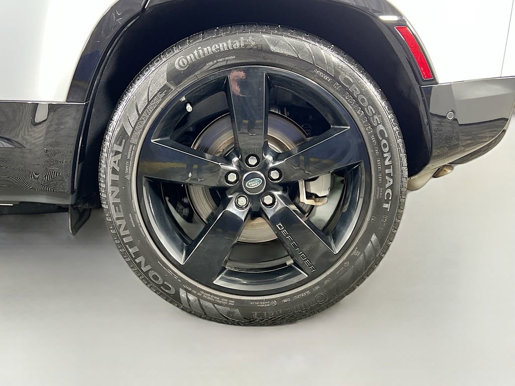 Used 2023 Land Rover Defender 110 X-Dynamic SE image 33