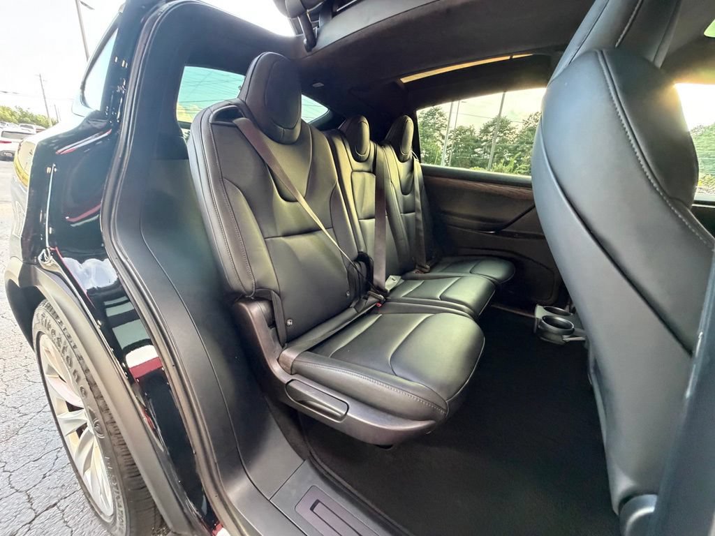 Used 2020 Tesla Model X Long Range AWD/4WD image 34