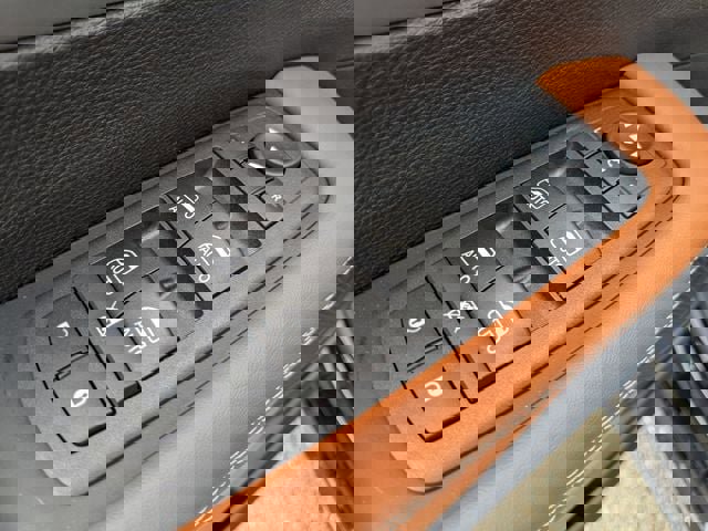 New 2026 Chrysler Pacifica Pinnacle image 11