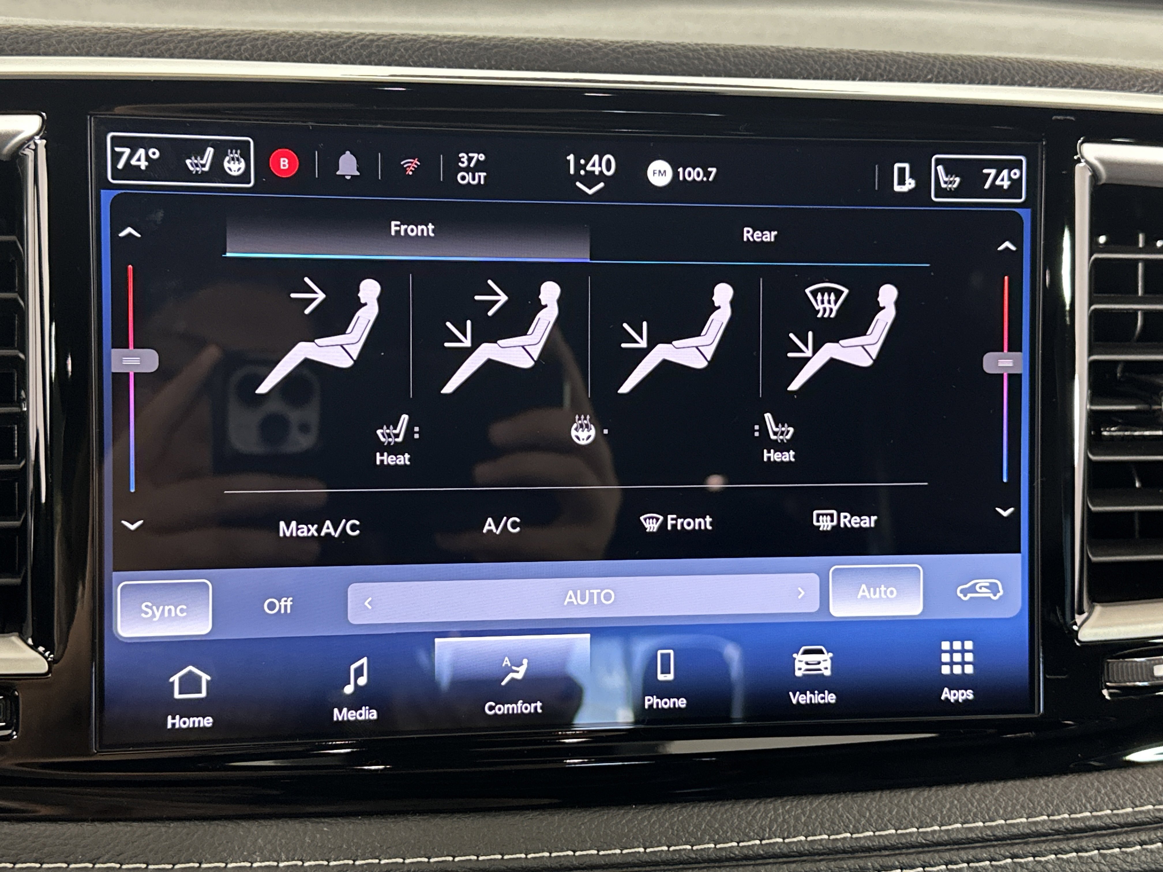 Used 2025 Chrysler Pacifica Select image 20