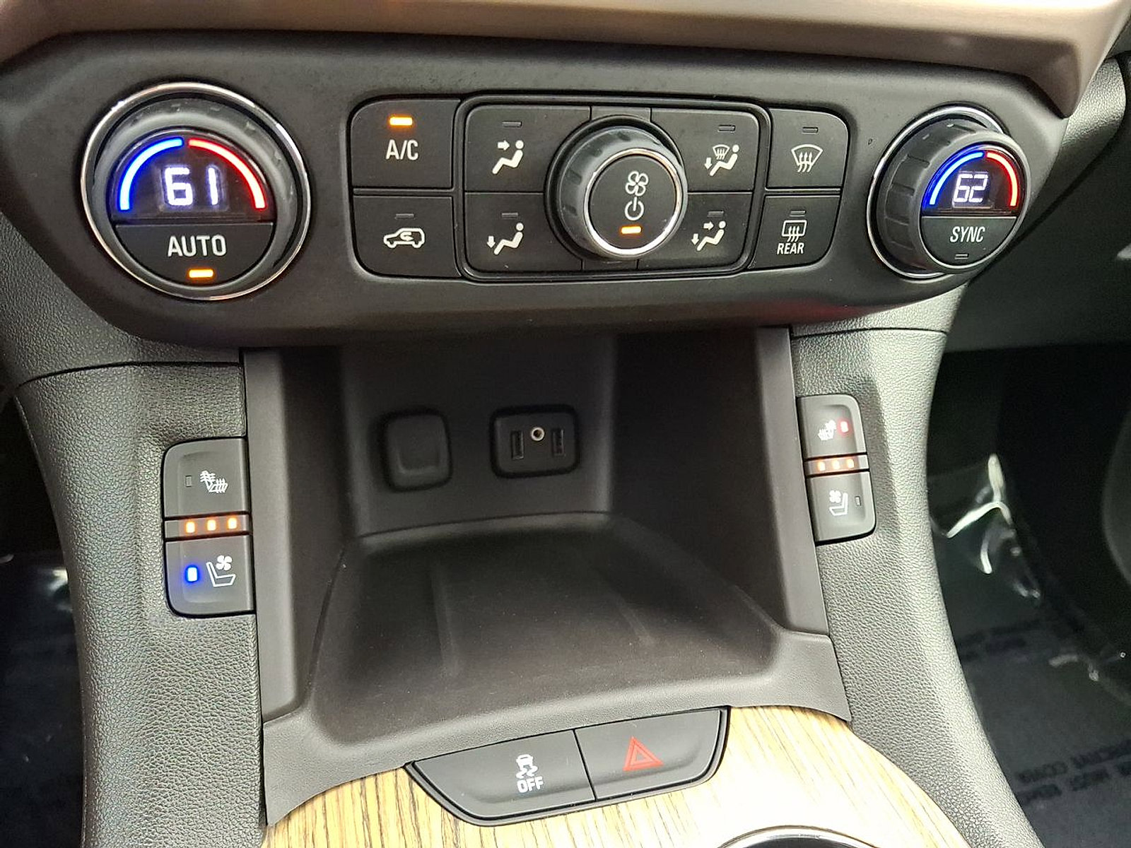 Used 2017 GMC Acadia Denali w/ Technology Package image 19