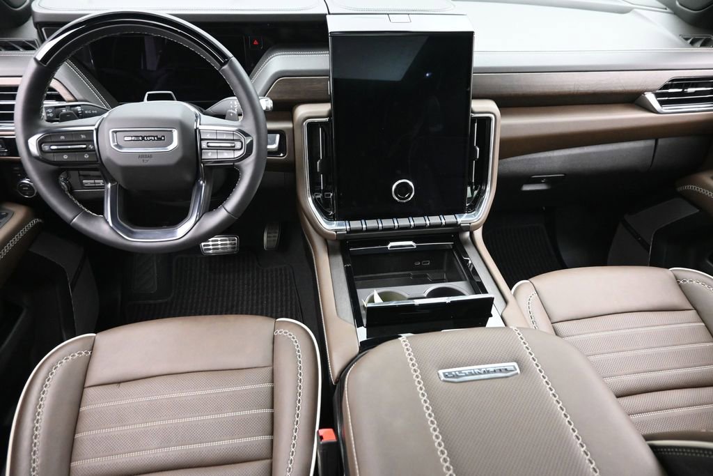 Used 2026 GMC Yukon Denali Ultimate AWD/4WD image 24