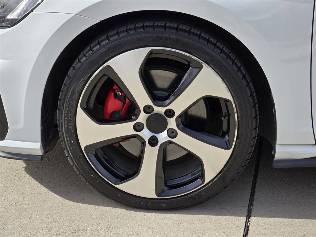 Used 2018 Volkswagen GTI S image 17