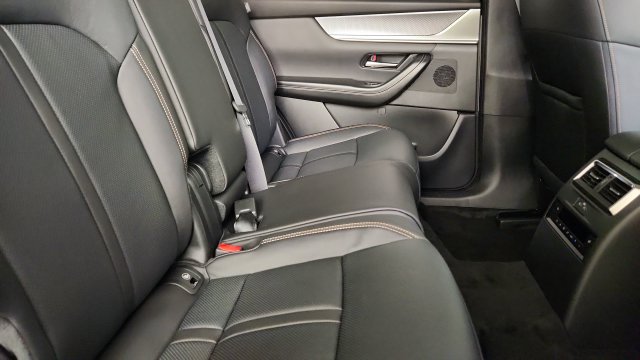 New 2026 MAZDA CX-90 Plug-In Hybrid w/Premium Sport AWD/4WD image 34