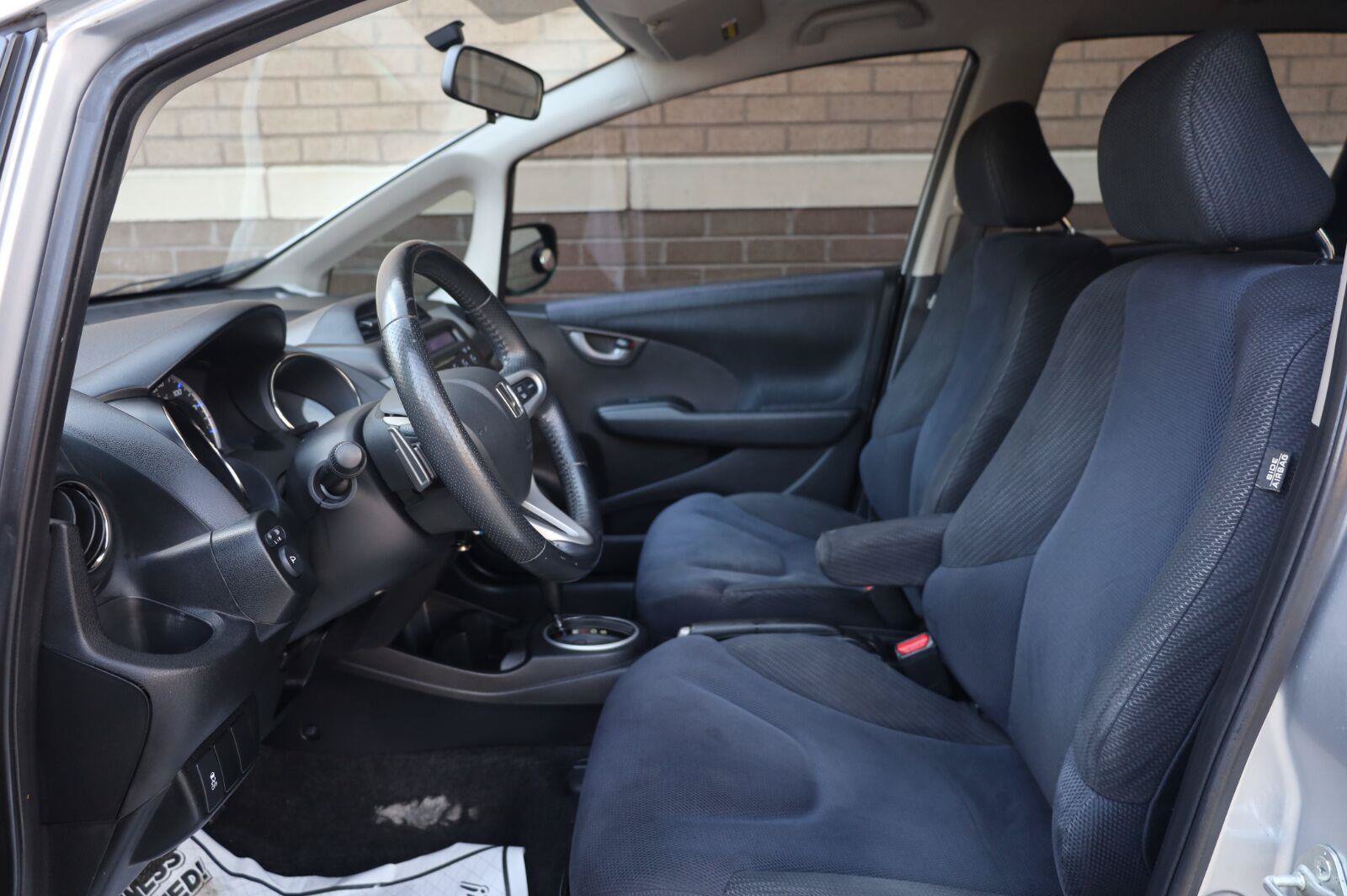 Used 2013 Honda Fit Sport image 17