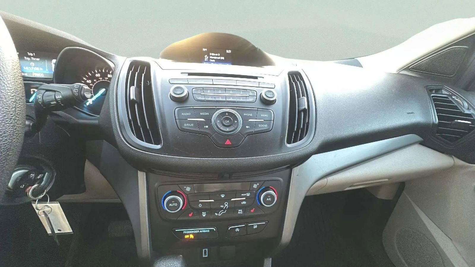 Used 2018 Ford Escape SE FWD image 22