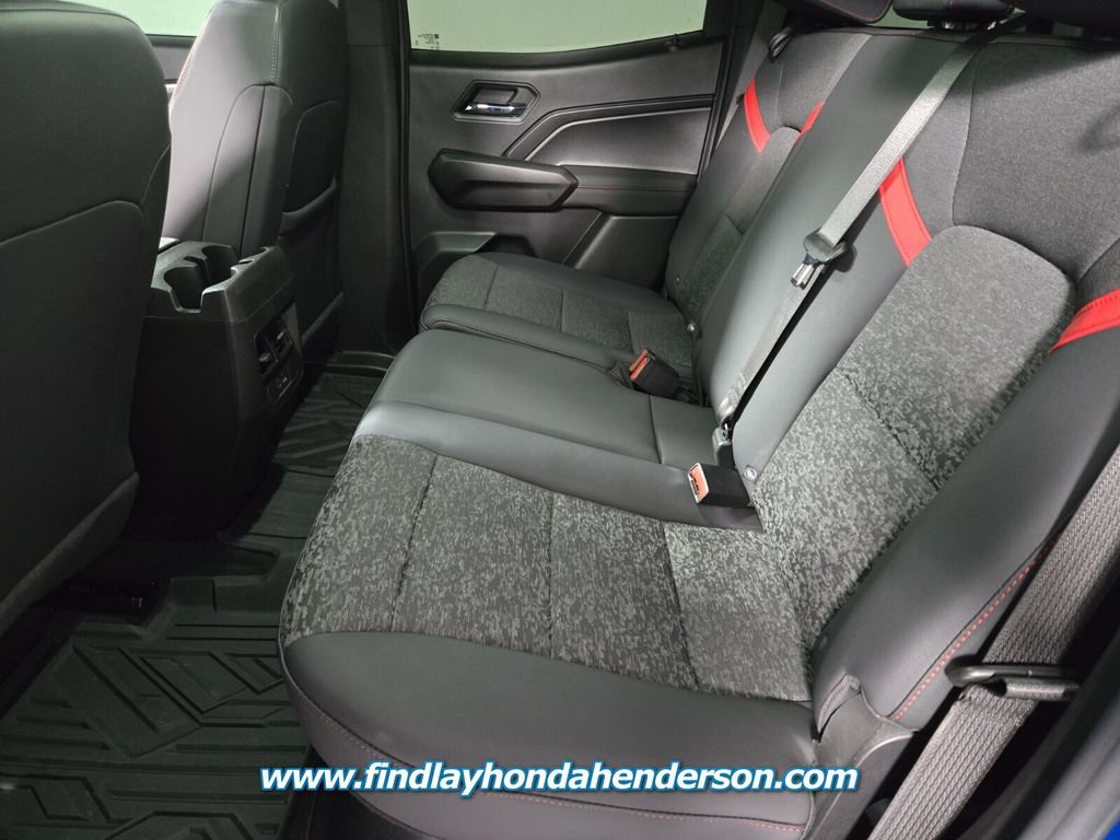 Used 2024 Chevrolet Colorado Z71 w/ Z71 Convenience Package 2 image 15