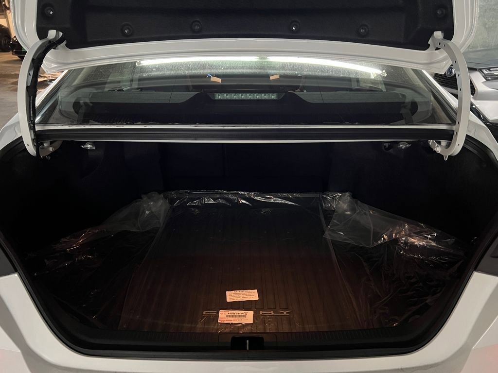 New 2026 Toyota Camry Hybrid image 12