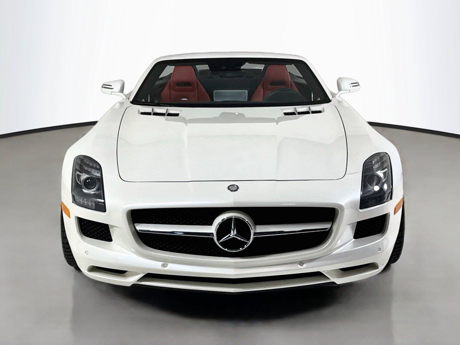 Used 2012 Mercedes-Benz SLS AMG Roadster image 11