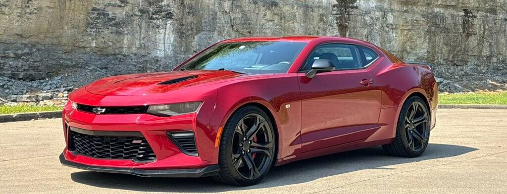 Used 2018 Chevrolet Camaro SS image 1