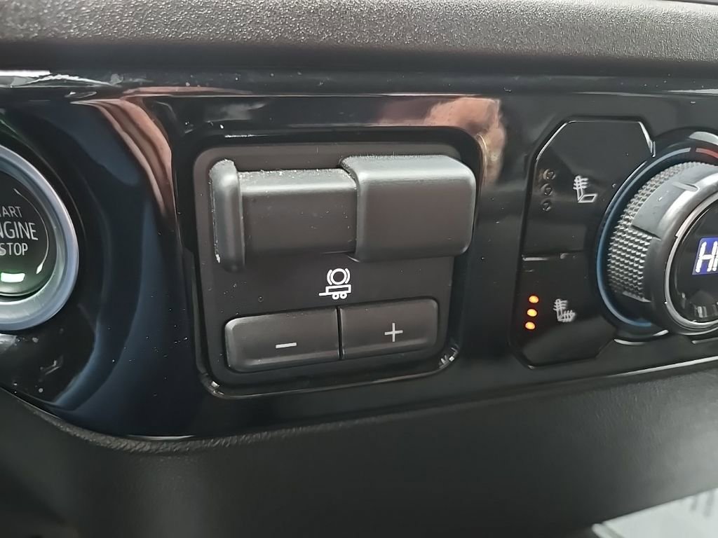 Used 2025 Chevrolet Silverado 1500 LT image 67