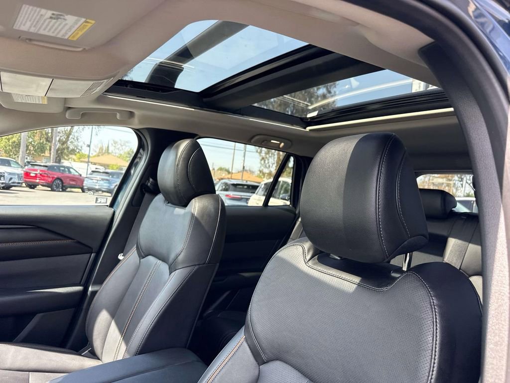 Certified 2025 MAZDA CX-50 2.5 Hybrid w/ Weather Package image 28