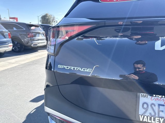 Certified 2024 Kia Sportage LX image 8