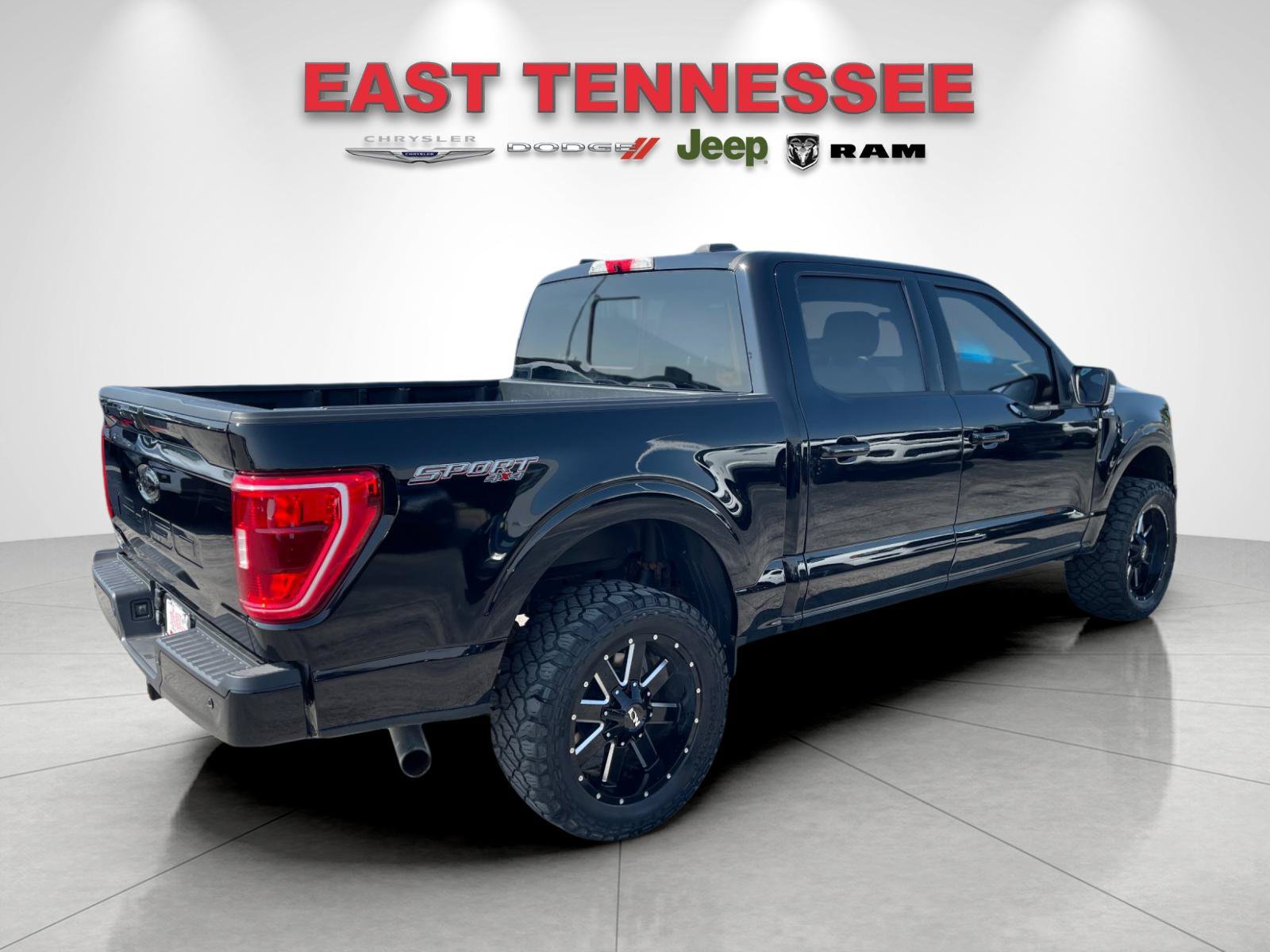 Used 2022 Ford F150 XLT w/ Equipment Group 302A High AWD/4WD image 3