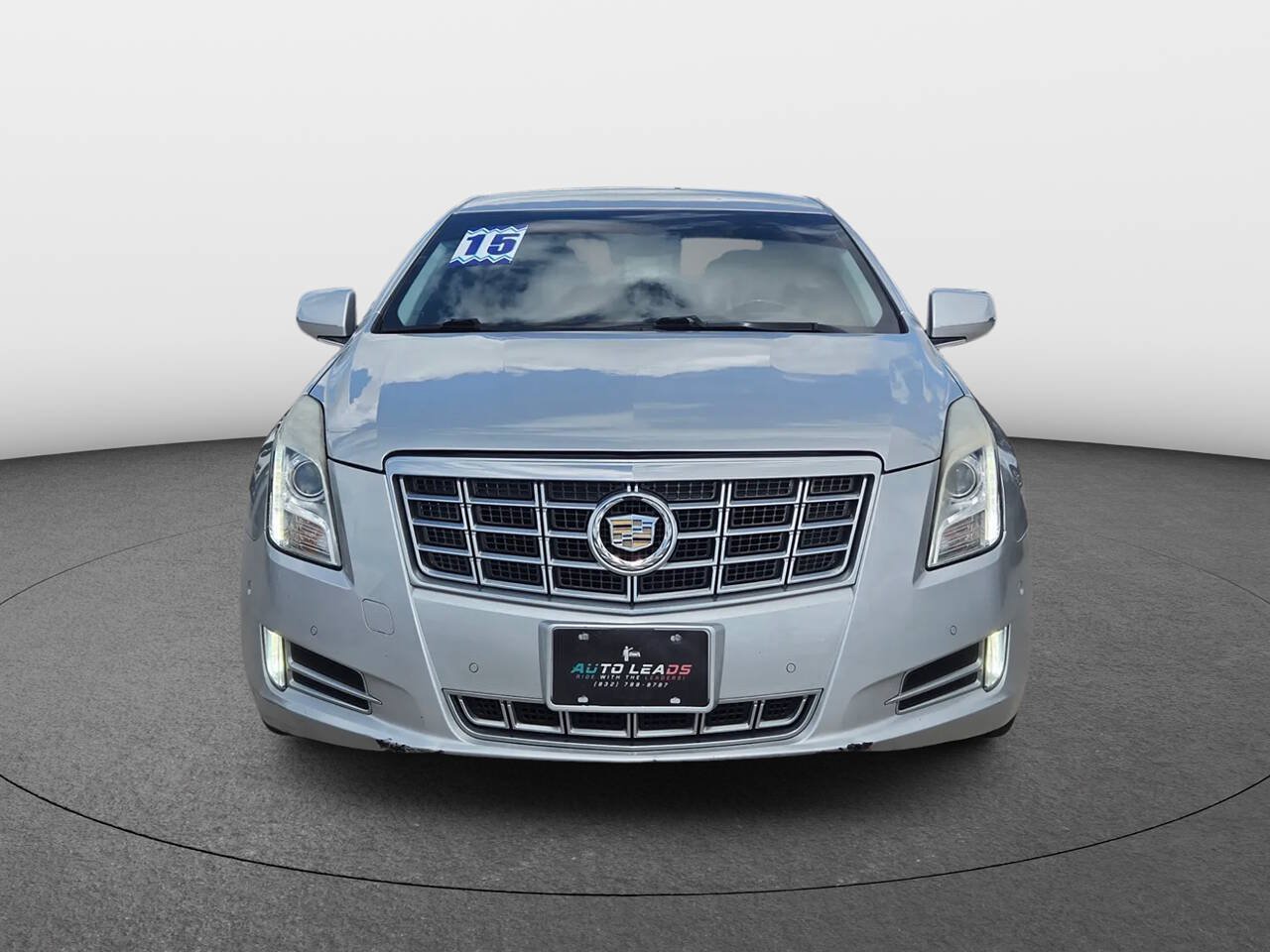 Used 2015 Cadillac XTS Luxury FWD image 3