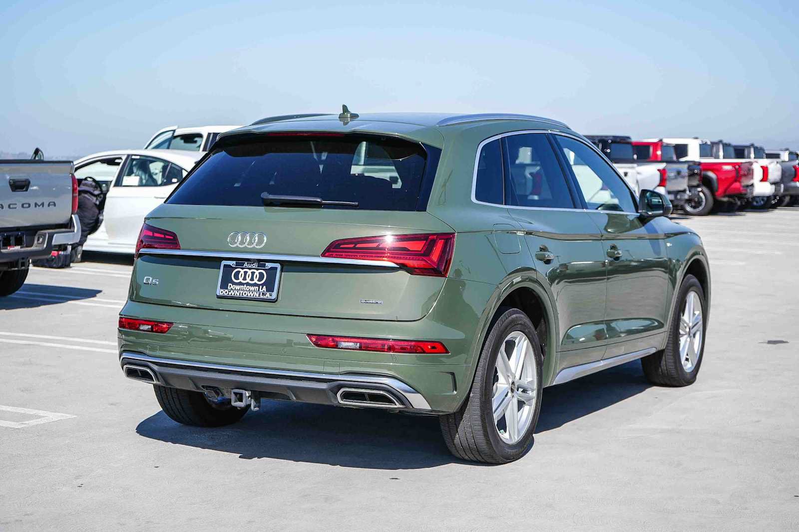 Used 2023 Audi Q5 e Premium w/ Convenience Package AWD/4WD image 7