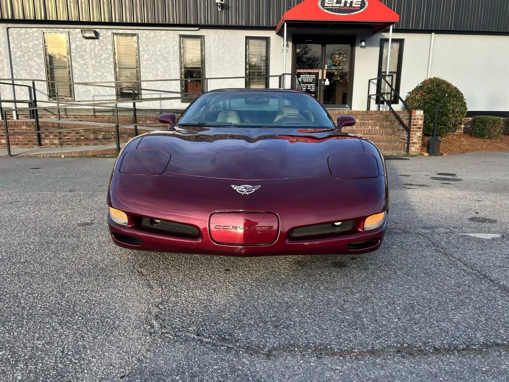 Used 2003 Chevrolet Corvette Coupe w/ Preferred Equipment Group RWD image 5