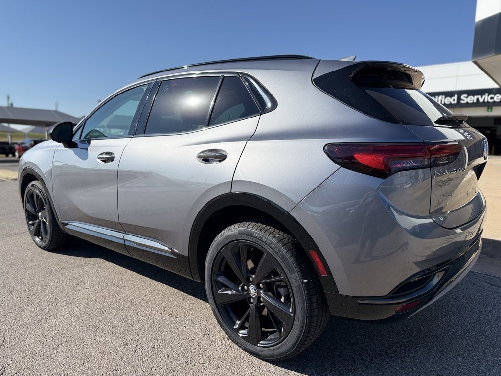 Used 2022 Buick Envision Essence w/ Technology Package I image 6