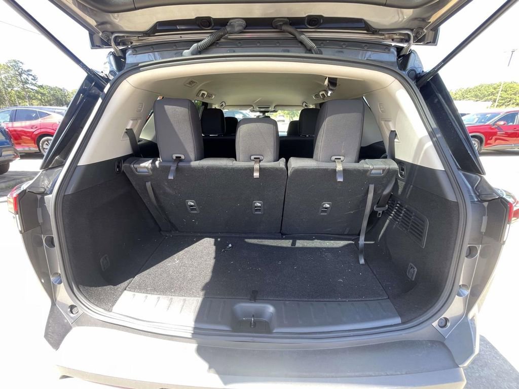 Used 2024 Nissan Pathfinder S image 8