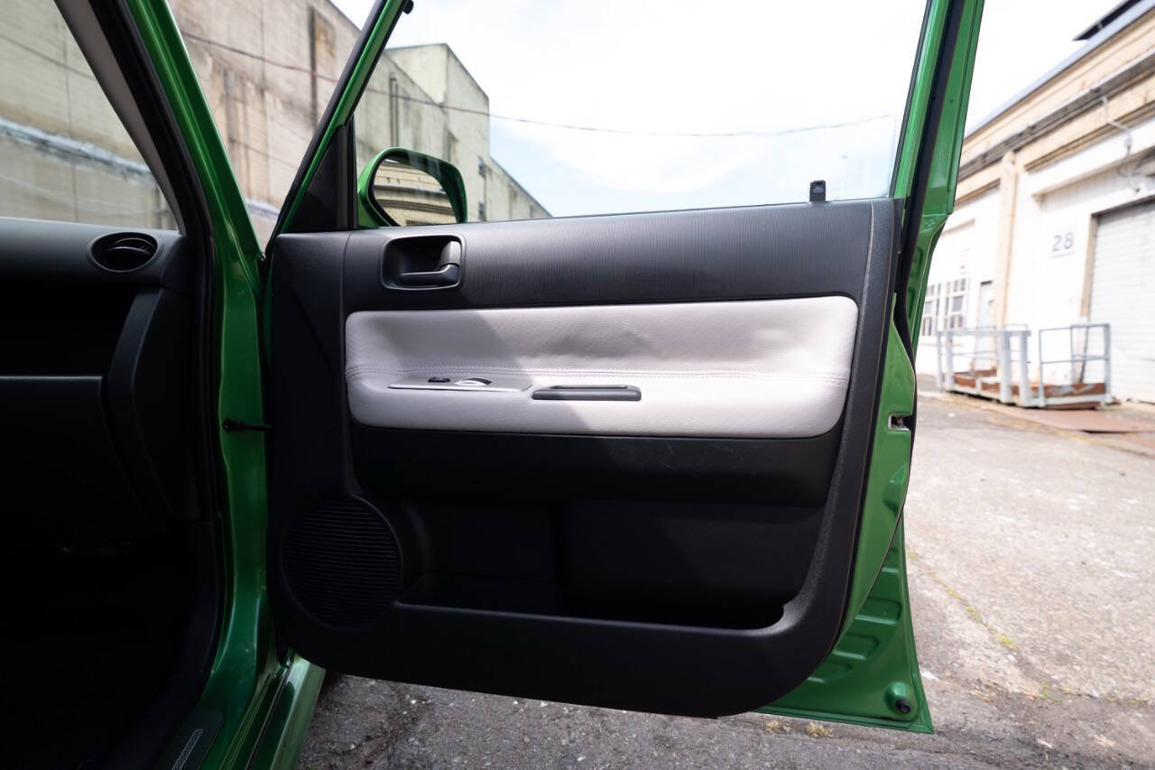 Used 2006 Scion xB FWD image 98