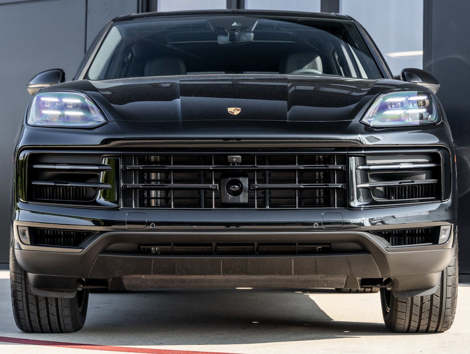 Certified 2025 Porsche Cayenne image 8