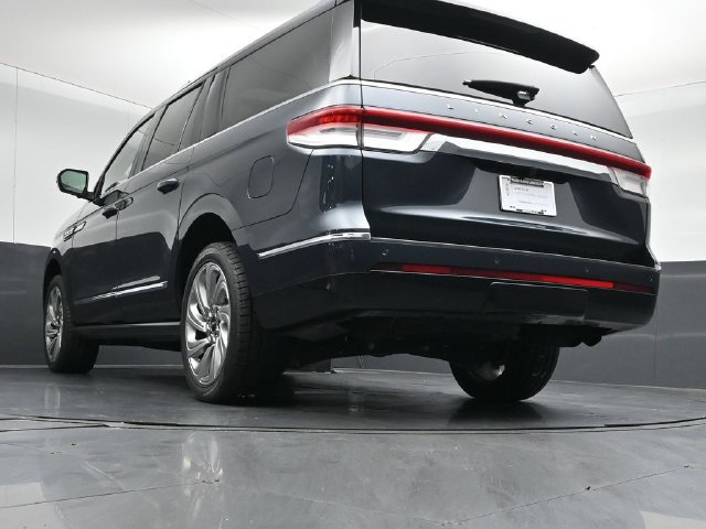 Certified 2024 Lincoln Navigator L Reserve AWD/4WD image 41