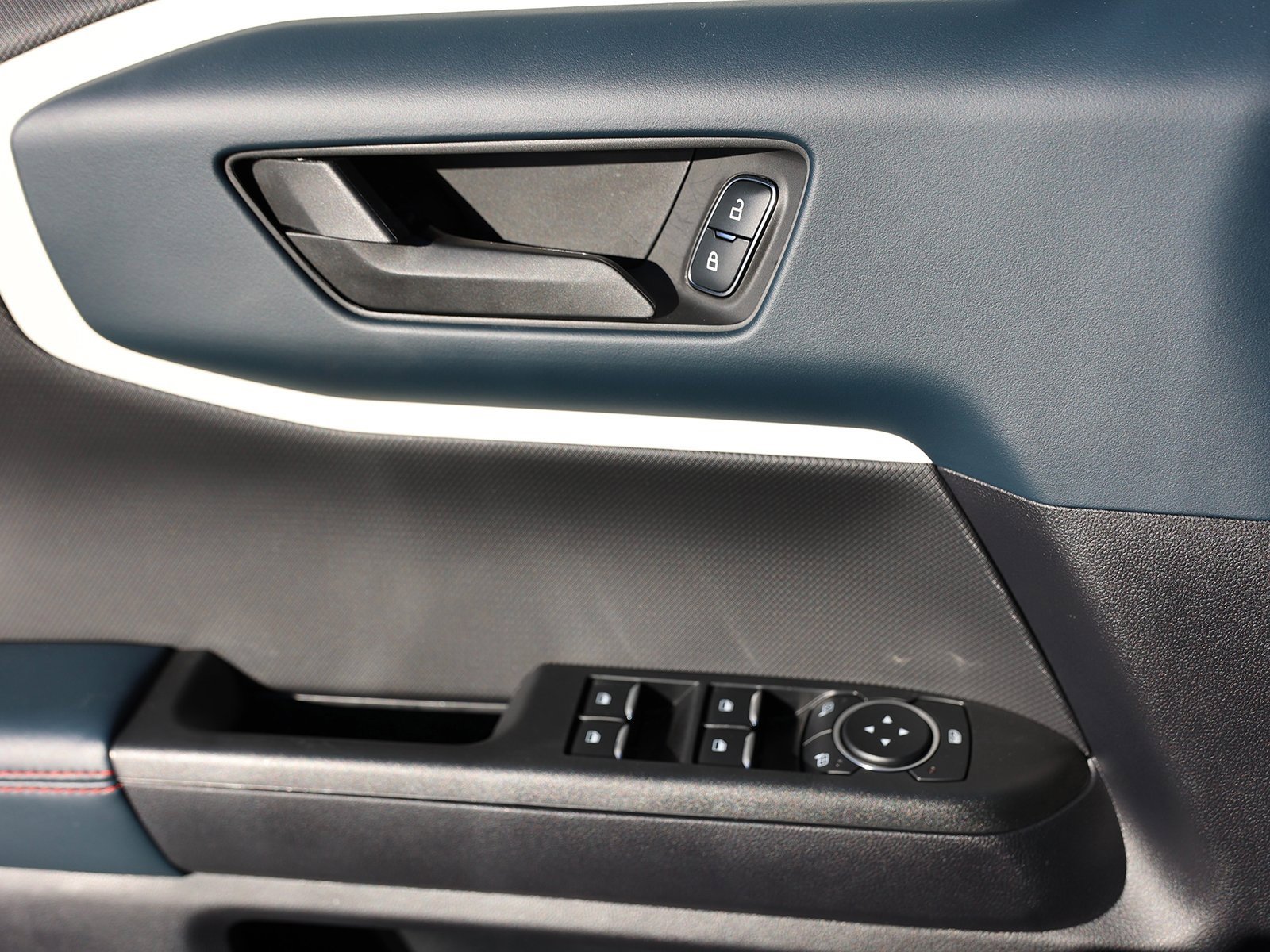 Used 2024 Ford Bronco Sport Heritage w/ Heritage Convenience Package image 35